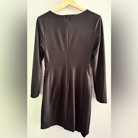 EUC Sexy Fitted size 8 Black Ruched Dress - Picture 3 of 5